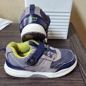 Stride Rite Surprize Sneakers